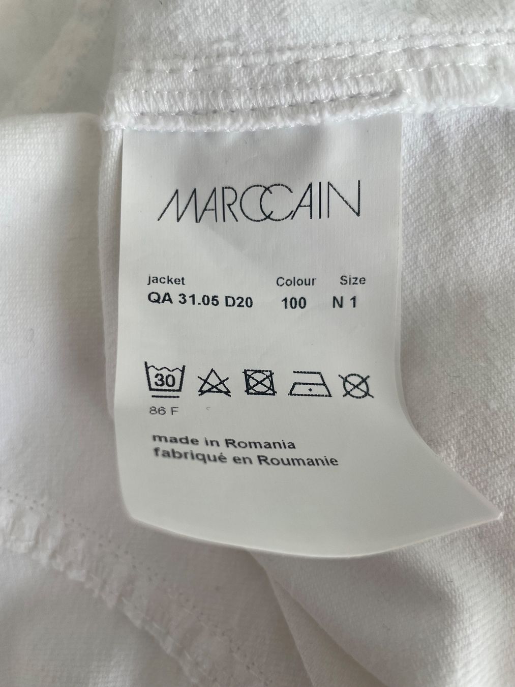 Marc Cain Jacken: Marc Cain Weisse Jeansjacke – Gebraucht aus Buchs SG von VintageHomeCH 7
