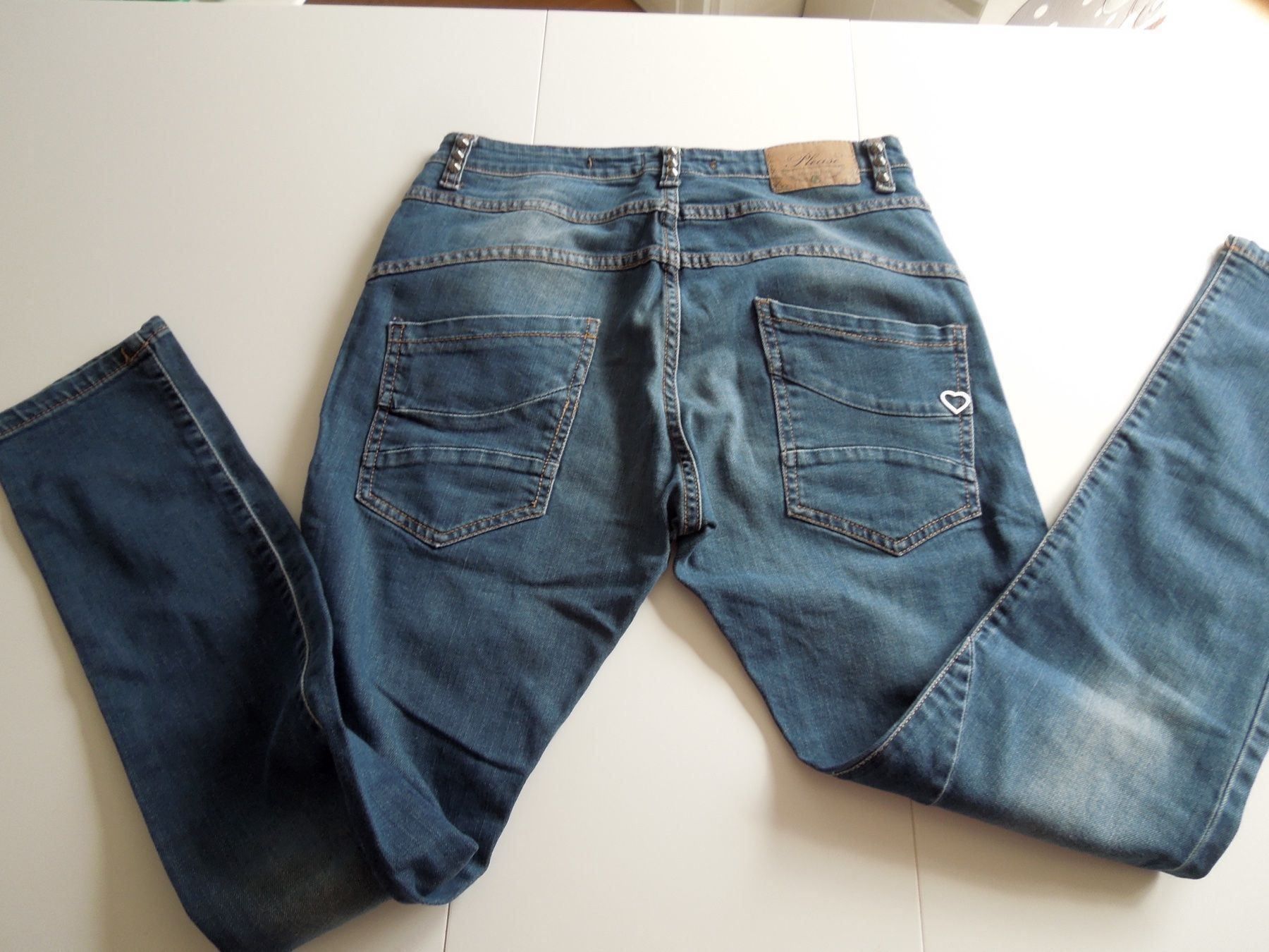 Please Jeans Jeans: PLEASE Nieten Jeans Gr. Small – Nuovo (secondo la descrizione) da Meiringen venduto da Sheyene 4