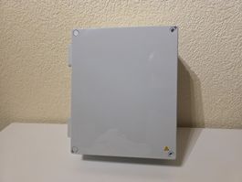 Verteilerkasten mit Netzteil 24V DC, 25x28x11cm