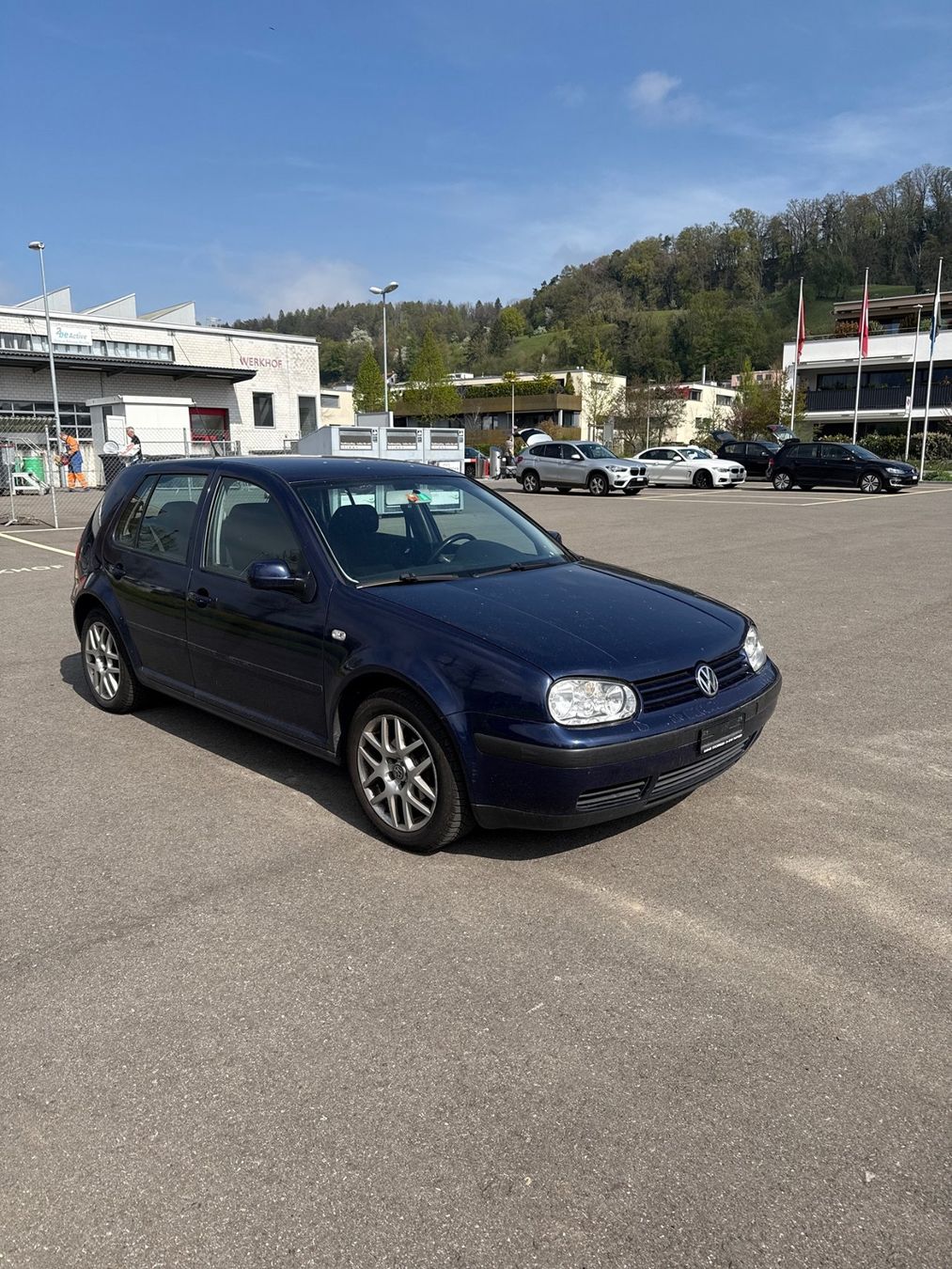 VW Automobili: VW Golf 4 1,6l 16V – Usato da Safenwil venduto da vw-teile 4