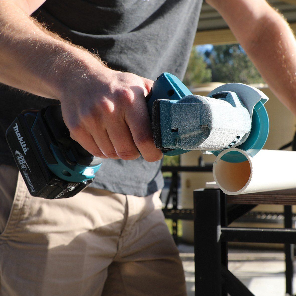 Makita Smerigliatrici & Lucidatrici: Makita Akku Winkelschleifer DMC300 – Nuovo e nell'imballaggio originale da Koppigen venduto da Bracher_Mail-House 6