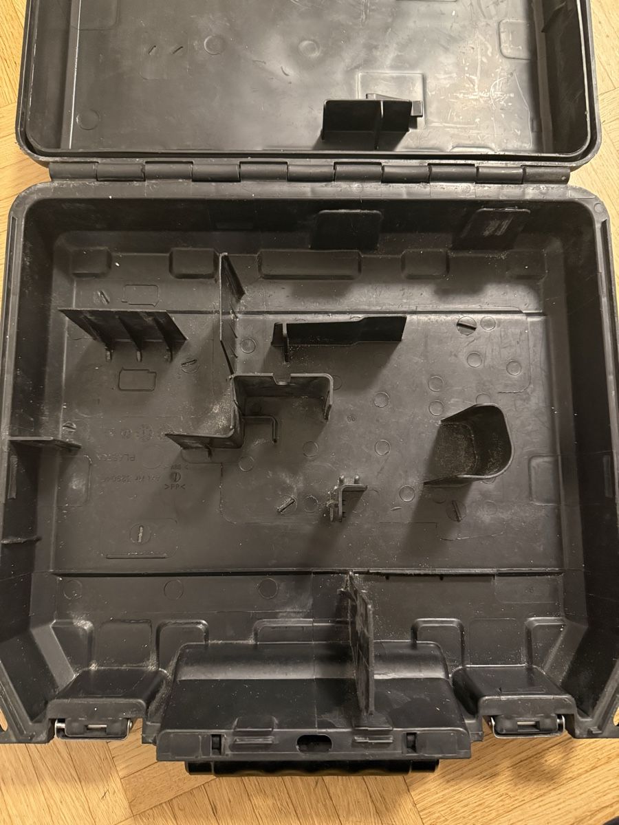 Valigie: DeWalt DCD730L2 Leer Koffer – Usato da St. Gallen venduto da besi97 3