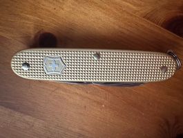 Victorinox Pioneer Alox Limited 2019 Doré