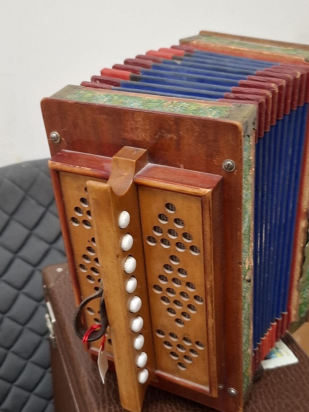 Strumenti musicali: langnauer orgeli – Usato da Villeneuve venduto da BibiVintage 5