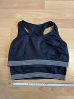 2 Sport BHs in Schwarz,Grösse M & L