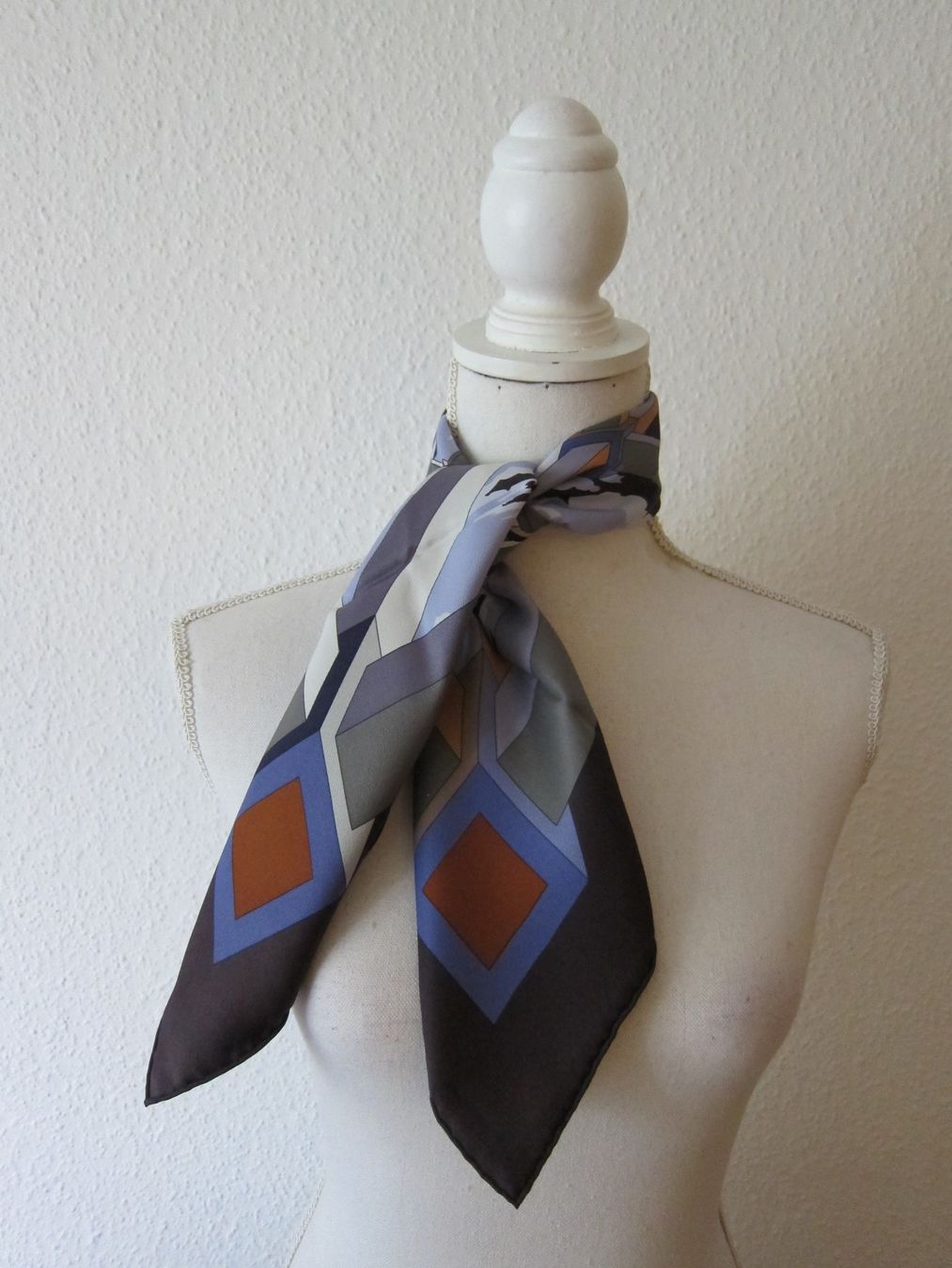 Hermès Foulard & Sciarpe: Foulard Hermes NEU! NP 420.- – Nuovo e nell'imballaggio originale da Zürich venduto da Italia58