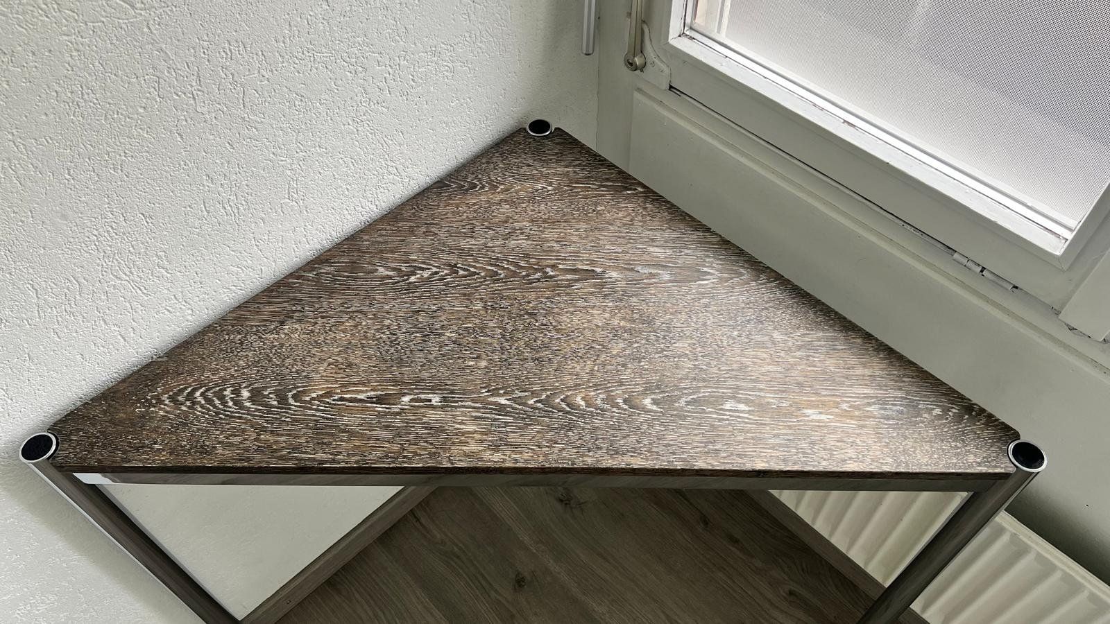 USM Tavoli: Dreiecktischli 75x75x104 – Usato da Innertkirchen venduto da Gontschar