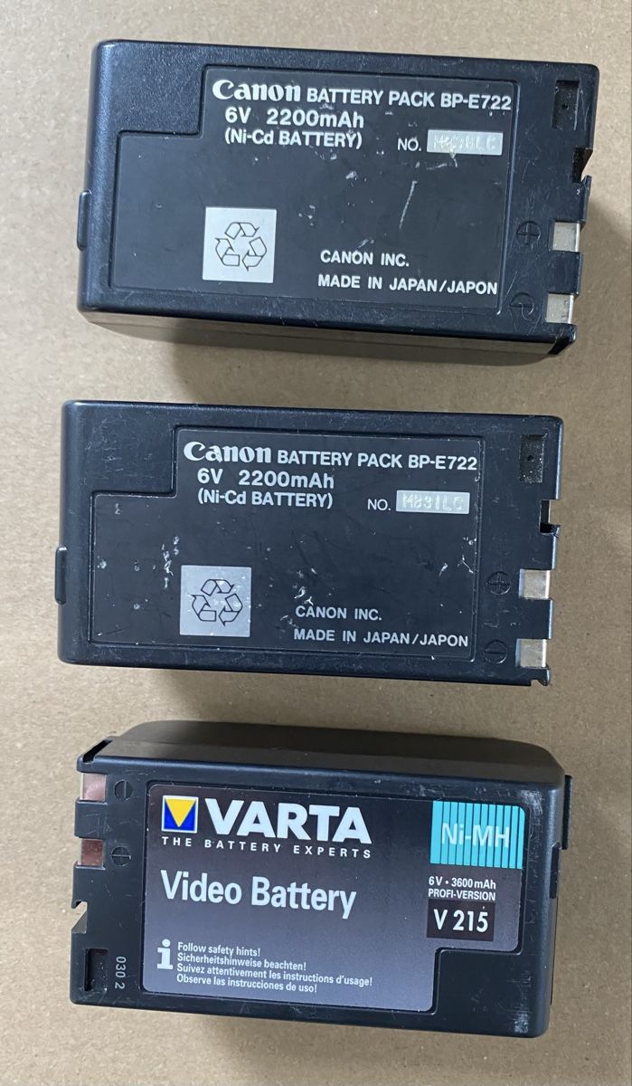 Canon Videocamere: Canon 8 mm VIDEO CAMCORDER UC10 – Usato da Bern venduto da Birdsville 4