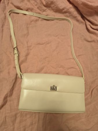 Umhänge Tasche Damen weiss Leder Disser guter Zustand