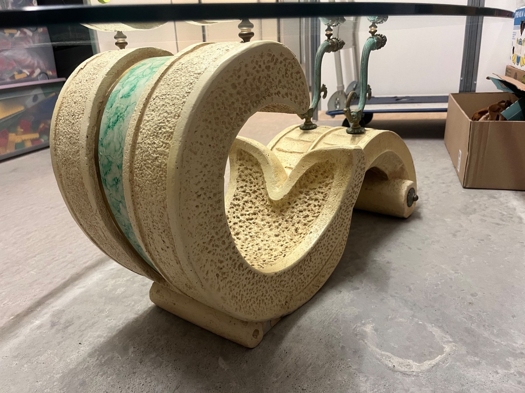 Tische: Italienischer Couchtisch – Gebraucht aus Einsiedeln von Tru7 4