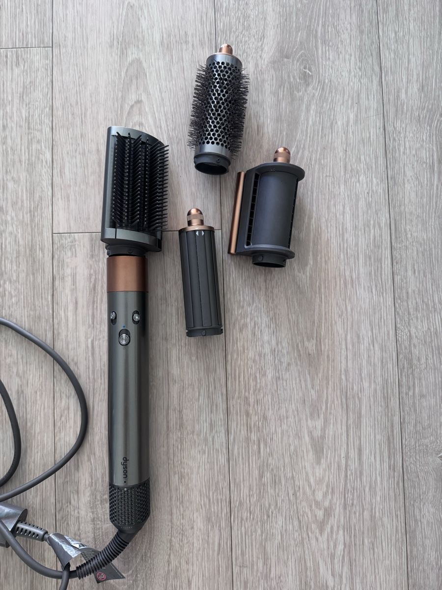 Dyson Asciugacapelli: Dyson Airwrap Complete – Usato da Baar venduto da T_Louise