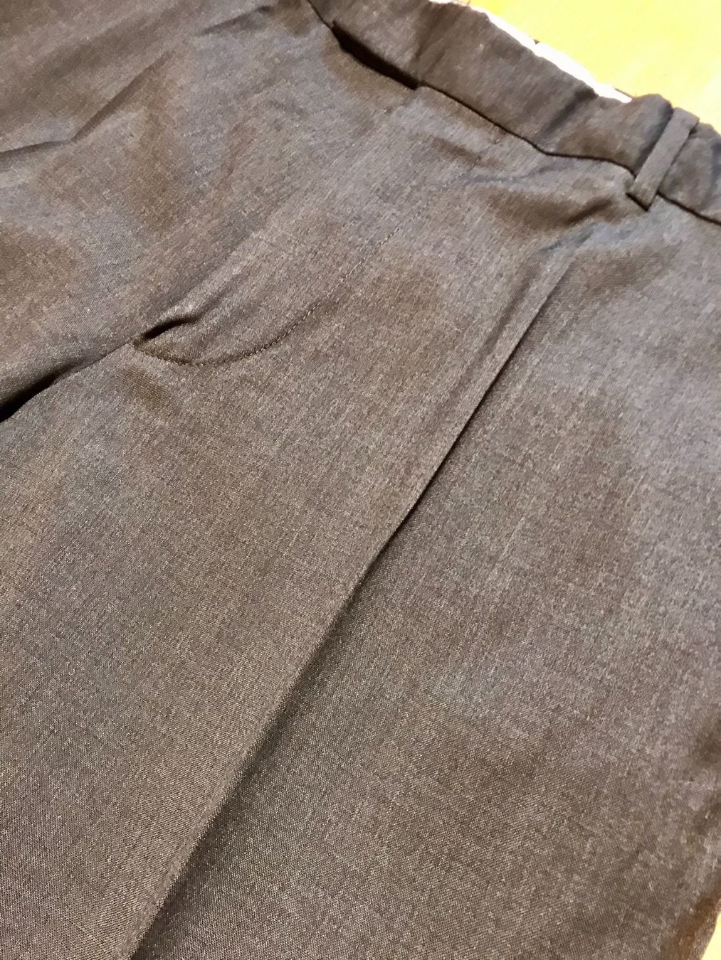 Completi: Costume gris Hugo Boss comme neuf – Nuovo (secondo la descrizione) da Lupfig venduto da GuillaumeReipold 3