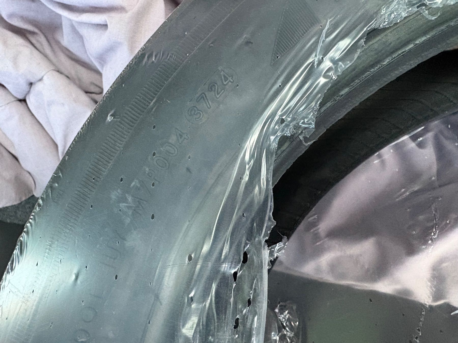 Maxxis Pneumatici & Ruote complete: Reifen neu 140/90-15 – Nuovo e nell'imballaggio originale da Buchs SG venduto da yenkodom 1