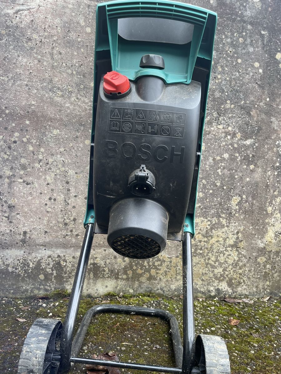 Bosch Häcksler: Bosch Gartenhächsler – Gebraucht aus Waldenburg von Sachse 1