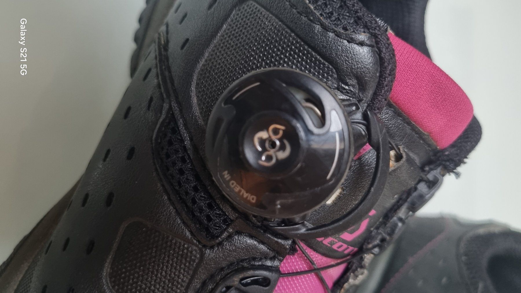 Scott Scarpe da donna: Scott Veloschuhe Gr. 38, mit Boa-Verschluss, Klicksystem... – Usato da Vättis venduto da cala010 2
