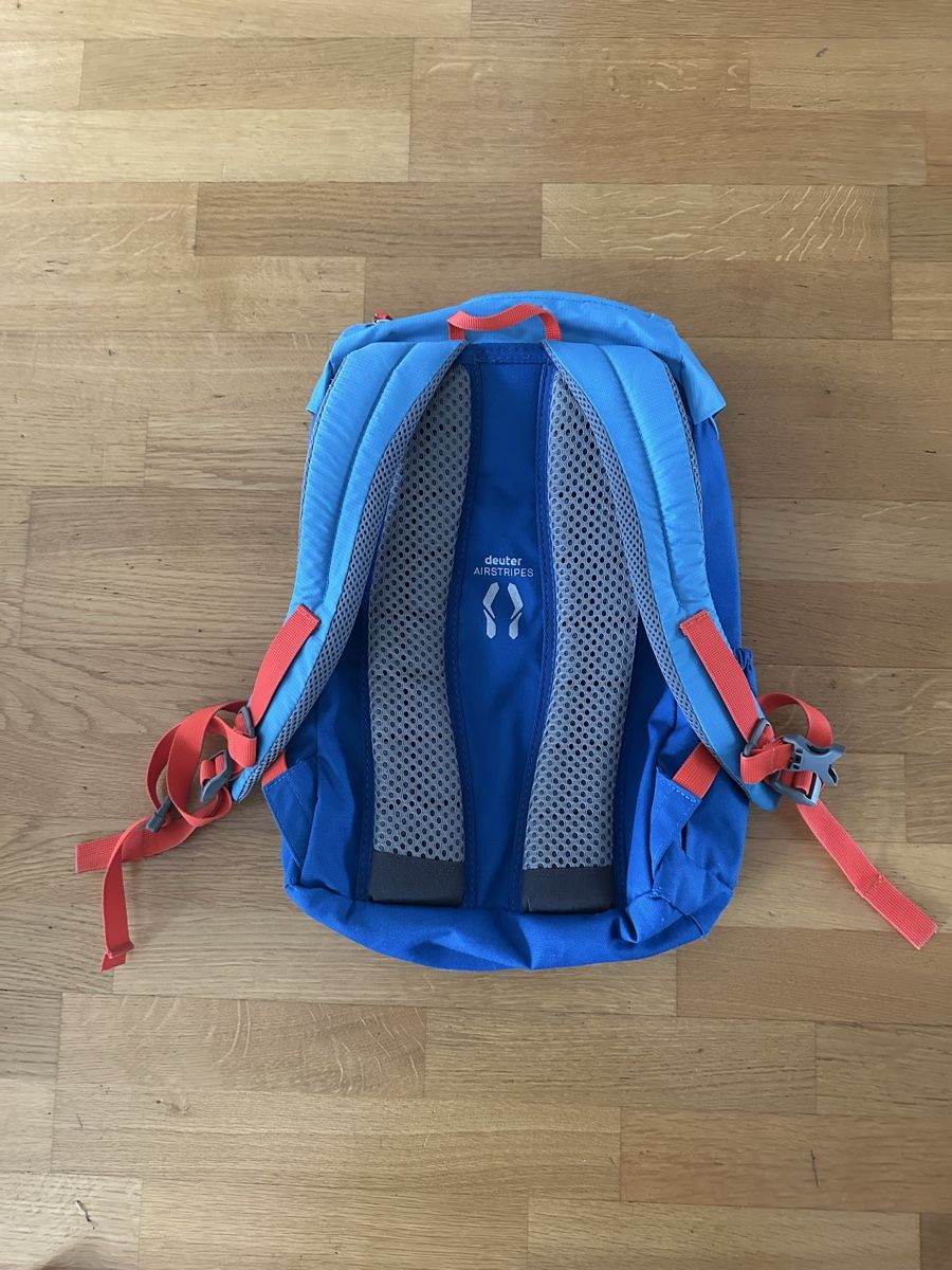 Deuter Zaini: Deuter Kinderrucksack Junior – Usato da Ostermundigen venduto da Clood 1