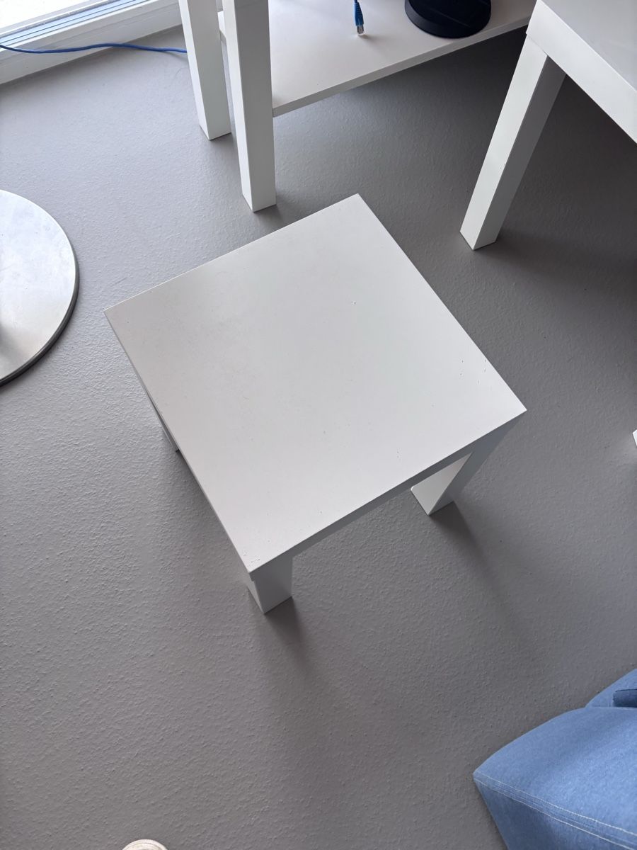 Tavoli: White Nesting Tables - Perfect for Smaller Spaces! 54 – Usato da Chavannes-Renens venduto da ami_pr7x 4
