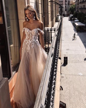 Brautkleid Muse by Berta, 1x getragen