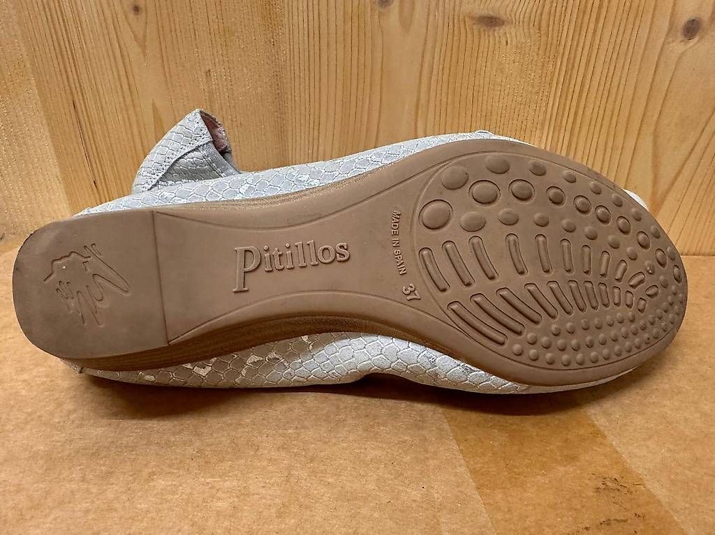 Scarpe da donna: Ballerines Pitillos argentées taille 37  confortables – Usato da Genève venduto da dre_gk92 2