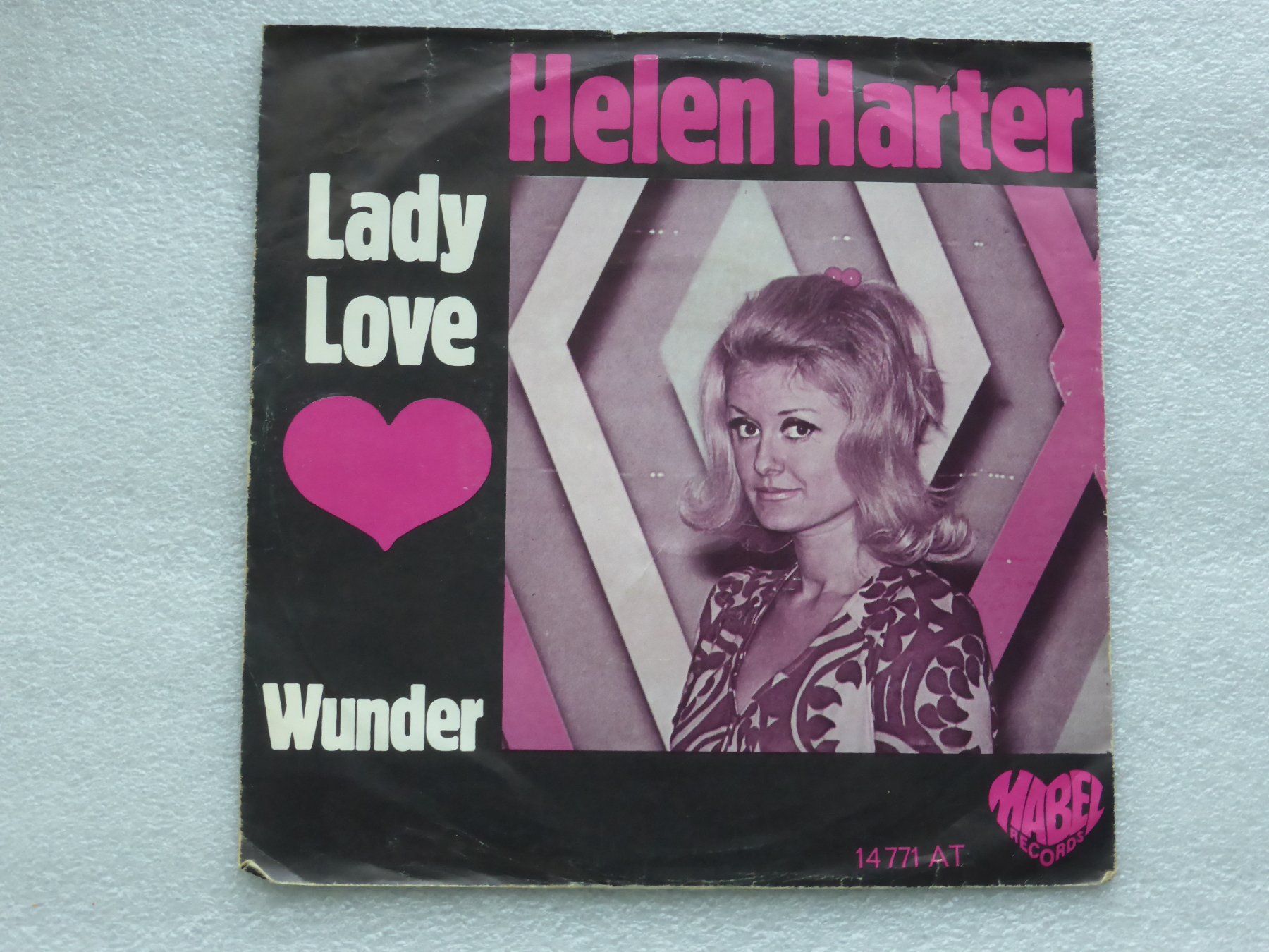 Dischi in vinile: Vinyl Single   HELEN HARTER – Usato da Küssnacht am Rigi venduto da Mondkinder 3
