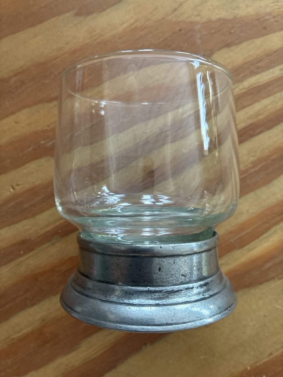 Bicchieri: Elegantes Glas mit Zinnsockel – Usato da Ebnat-Kappel venduto da ponyhales 1