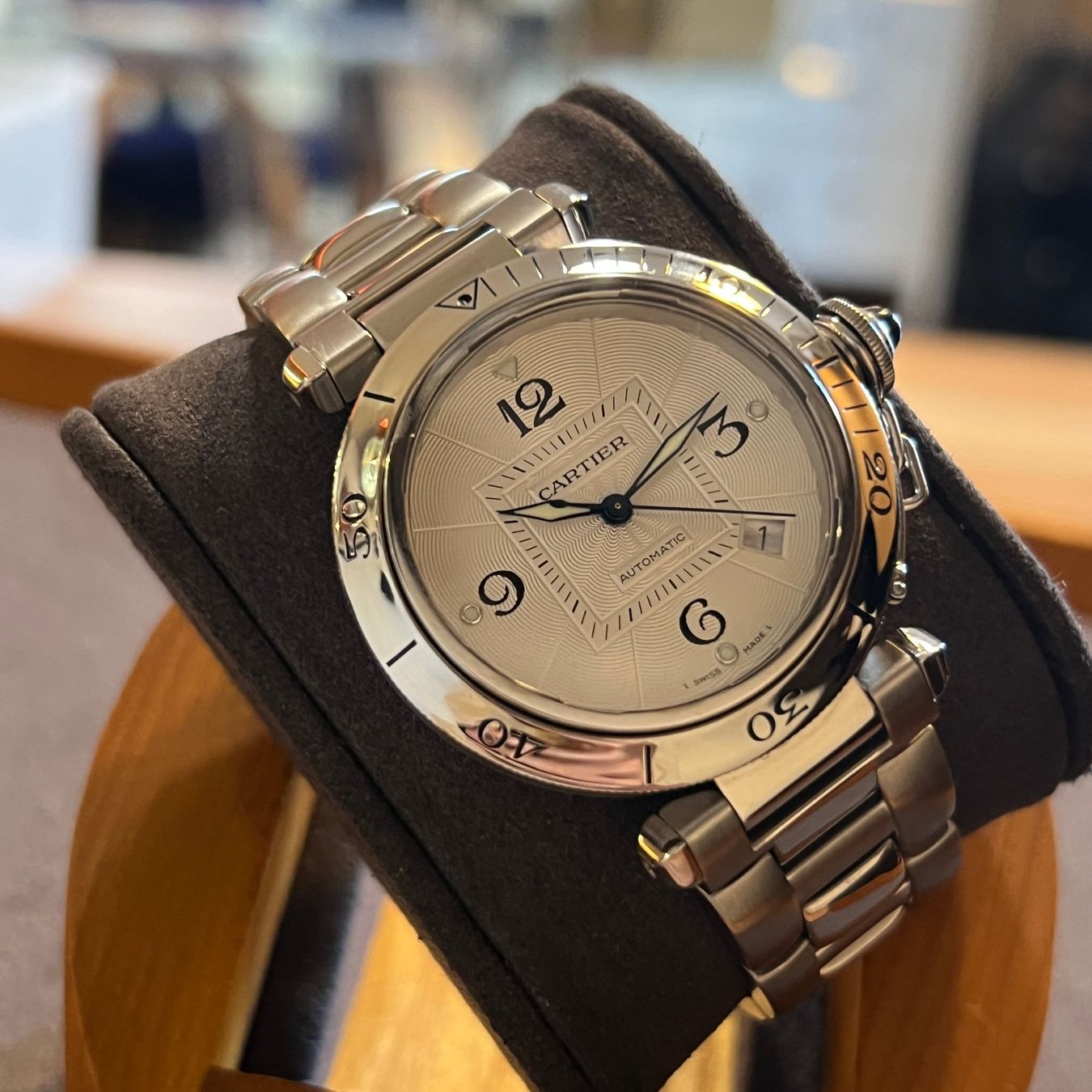 Cartier Montres: Cartier Pasha Automatic 38mm Silver Dial W31059H3 – D'occasion à Carouge GE par Watchaser 7
