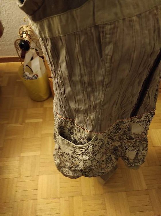 Robes: Robe mi longue – D'occasion à La Chaux-de-Fonds par atipik 1
