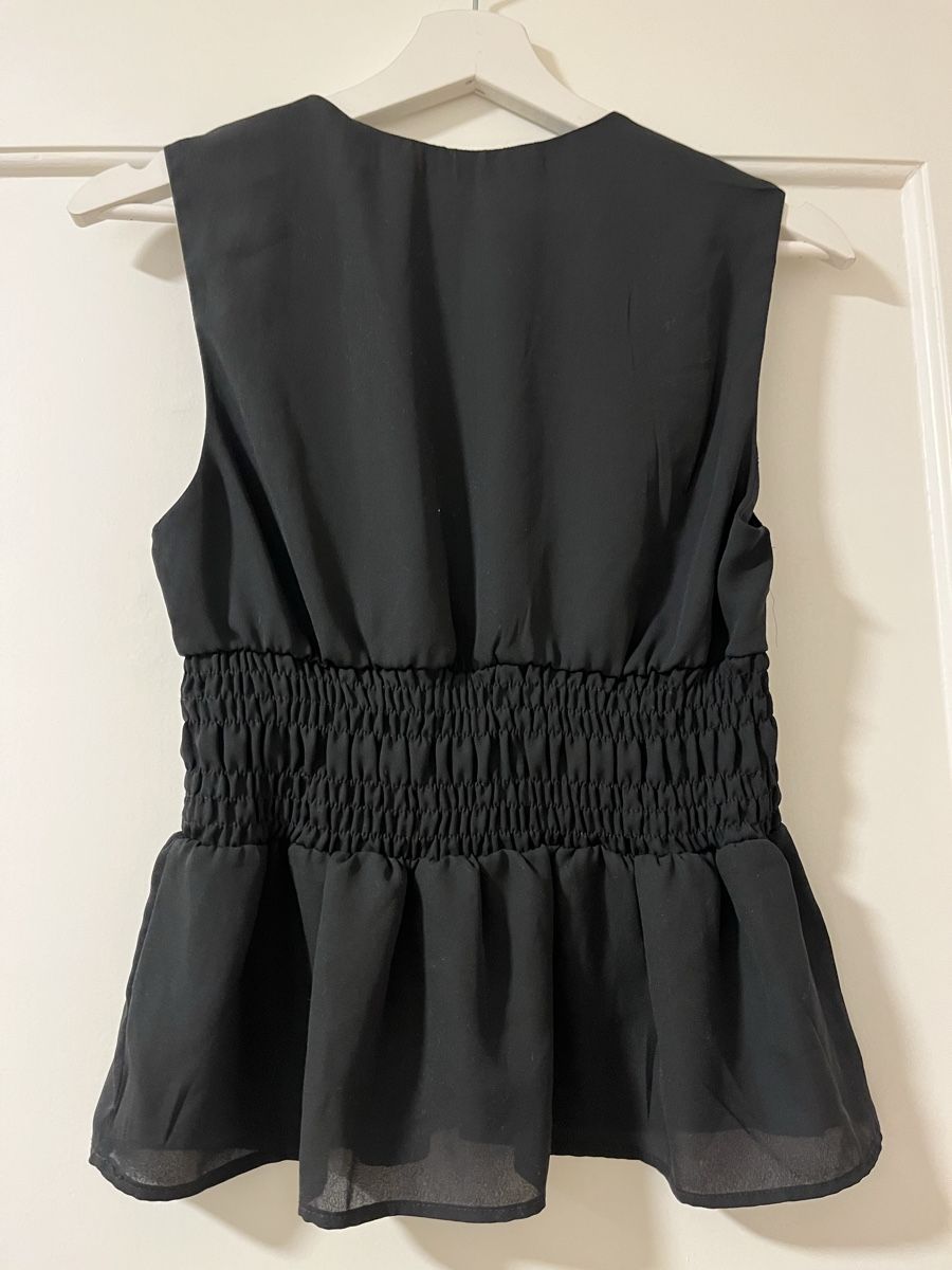 Guess Tops: Guess Top, schwarz, ärmellos, Grösse S – Neu (gemäss Beschreibung) aus Zürich von cla_99rd 3