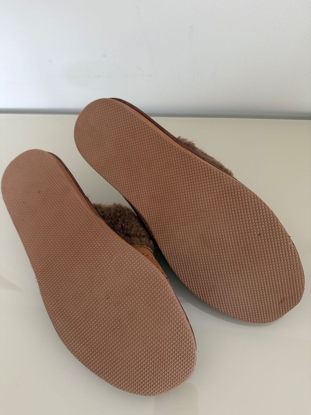 Scarpe da donna: DAMEN HAUSSCHUHE SCHAFFELL GR.39 – Usato da Steg im Tösstal venduto da goldlionfree 2