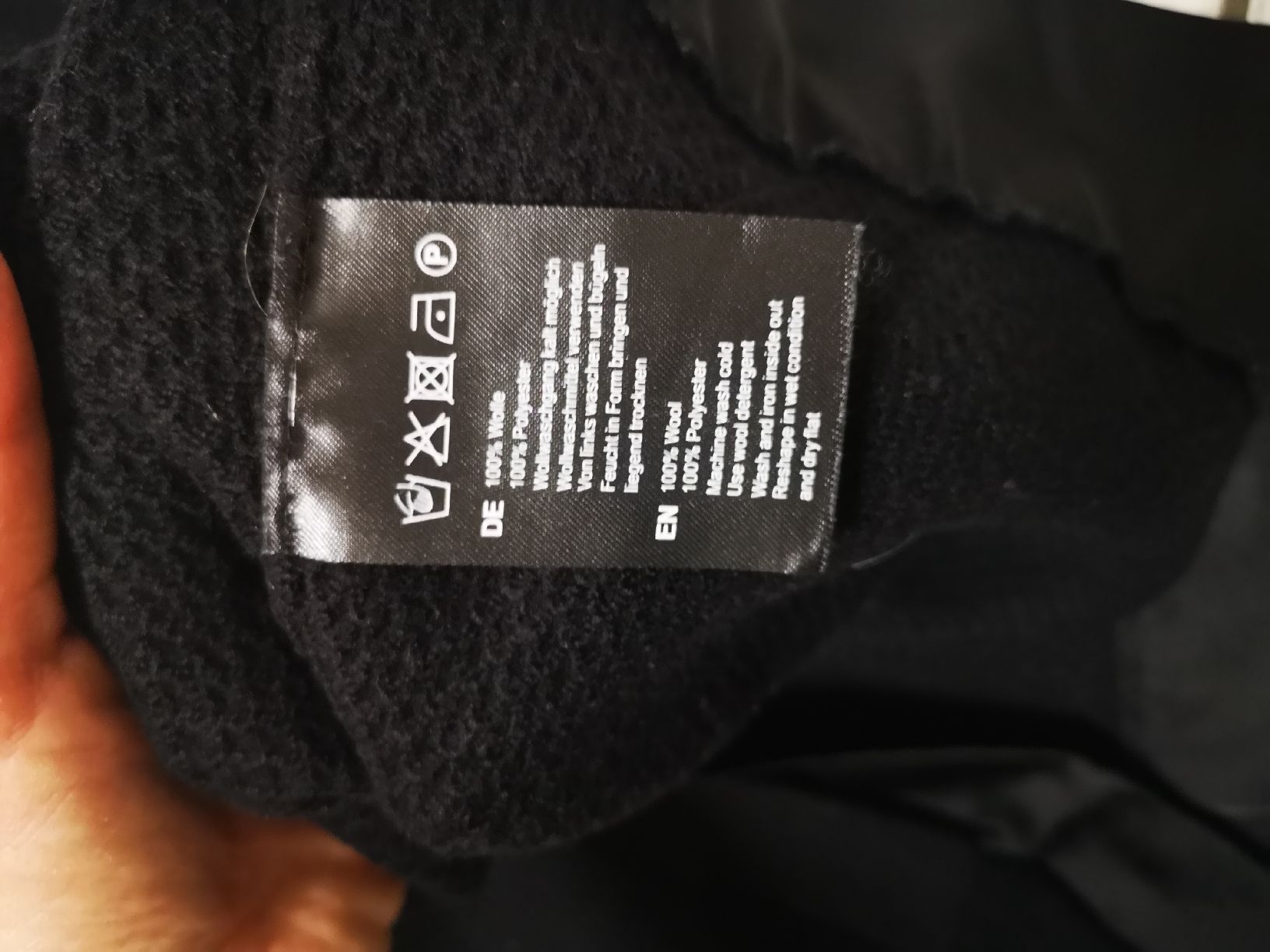 Hallhuber Pullover & Sweatshirts: HALLHUBER Pulli 100 % wolle, kratzt nicht ,  gr. 40 – Gebraucht aus Sevelen von gsandax 6