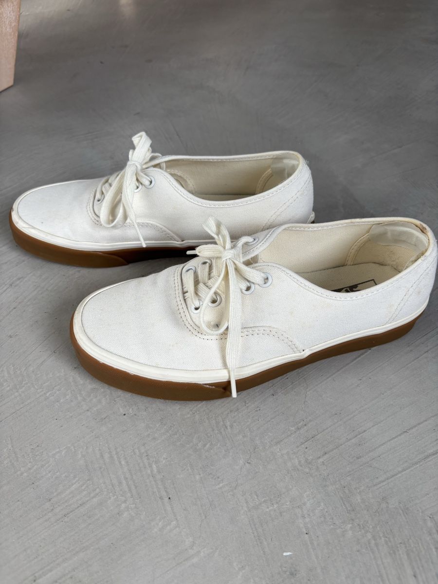Vans Scarpe da uomo: Vans white low, GR. 39 – Nuovo (secondo la descrizione) da Steinmaur venduto da aly_mhs6