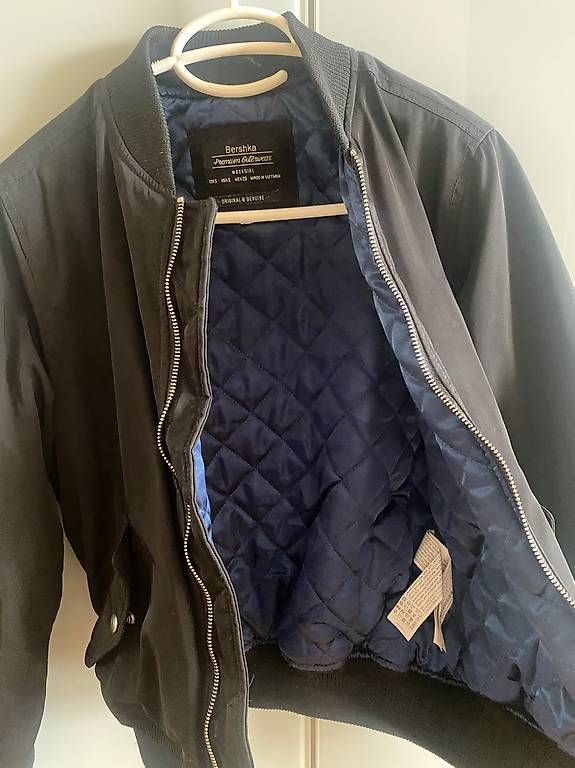 Giacche: Bershka Bomberjacke – Usato da Langnau am Albis venduto da Monikacv16 1