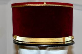Armée Française un Képi de Sous-Lieutenant médecin