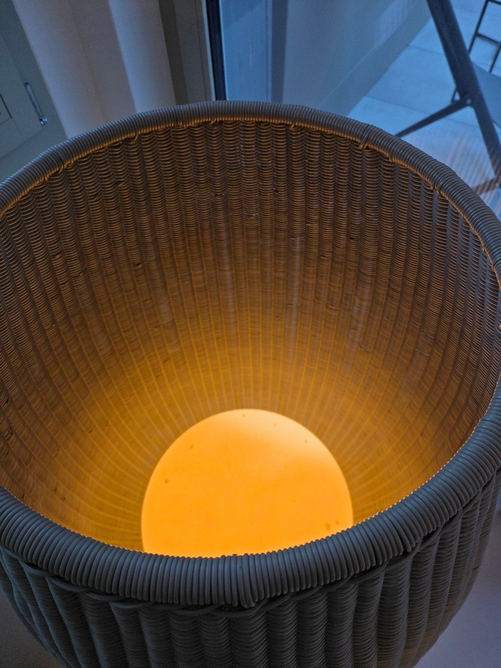 Lampade: Amphora 02 Stehlampe – Usato da Felsberg venduto da zingggarten 5