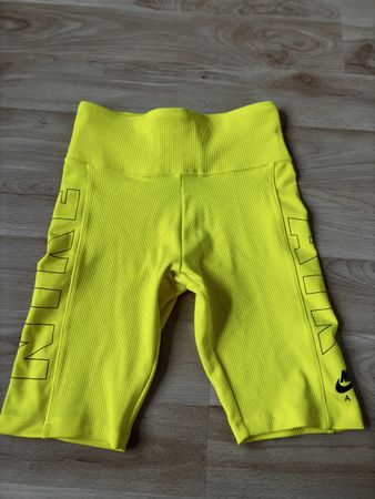 Nike Damen Bikershorts neon gelb Grösse XS guter Zustand