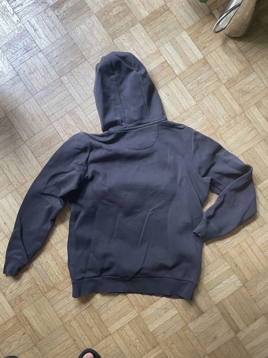 Adidas Maglioni & Felpe: Kapuzenpullover Adidas braun-rot, Grösse ca. S-M – Usato da Zürich venduto da Carlajimena 3