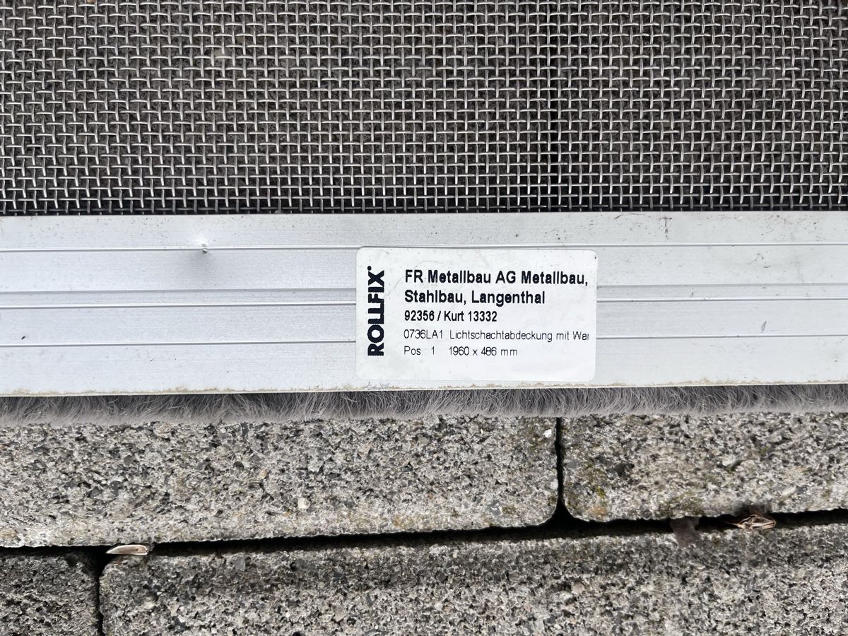 Griglie e Inferriate: Lichtschachtabdeckung Rollfix, 1960x496 mm – Usato da Roggwil BE venduto da WULU 1