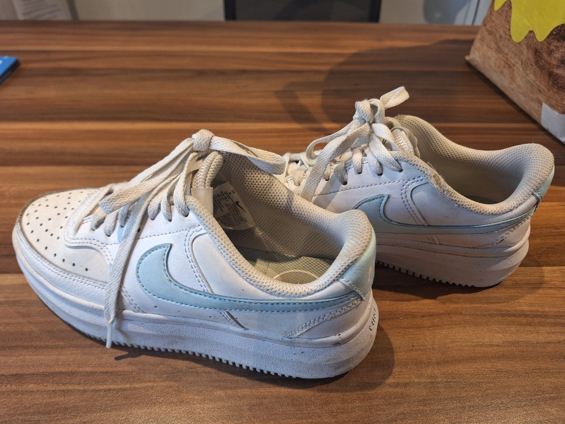 Nike Scarpe per ragazze: Nike 36.5 – Usato da Herrliberg venduto da linavogt 3