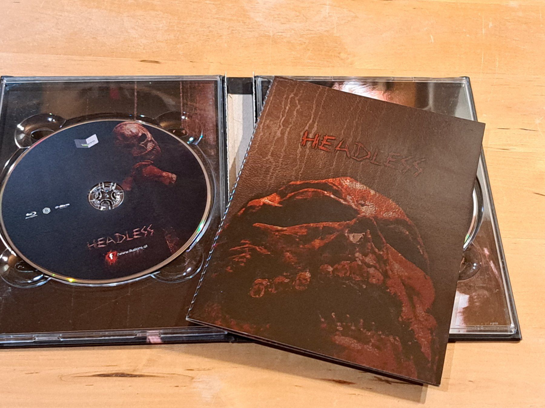 Tutti i DVDs: Mediabook Headless mit Blu-ray und DVD – Nuovo (secondo la descrizione) da Unterseen venduto da Kanica 6