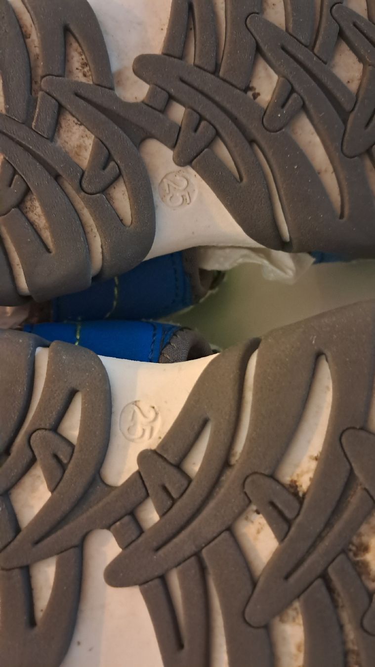 Scarpe per ragazzi: Sandalen Grösse 25 blau grün – Usato da Dübendorf venduto da 5_tere_5 2