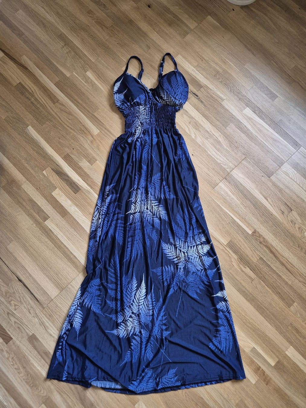 Robes: Robe de plage – D'occasion à Neuchâtel par Cor4