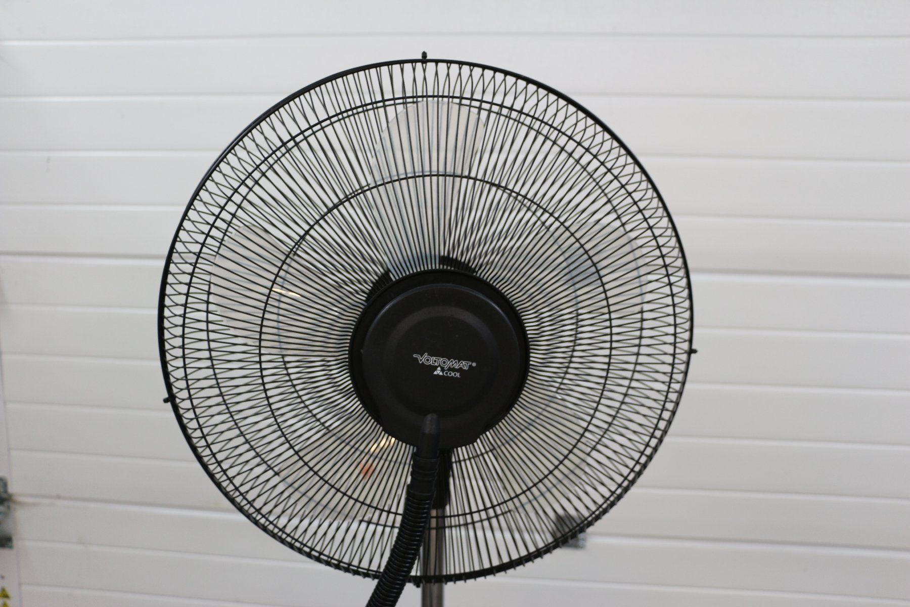 Ventilatori: Stand Ventilator mit Sprühnebel – Usato da Corminboeuf venduto da antikerverkauf 8
