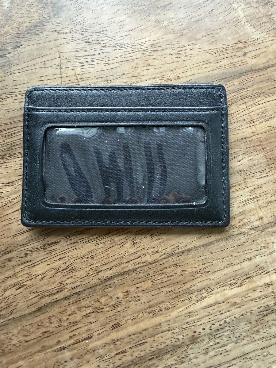 Tumi Portafogli: Tumi Black Leather Slim Card Holder with ID Window – Usato da Einsiedeln venduto da Fiolio 1