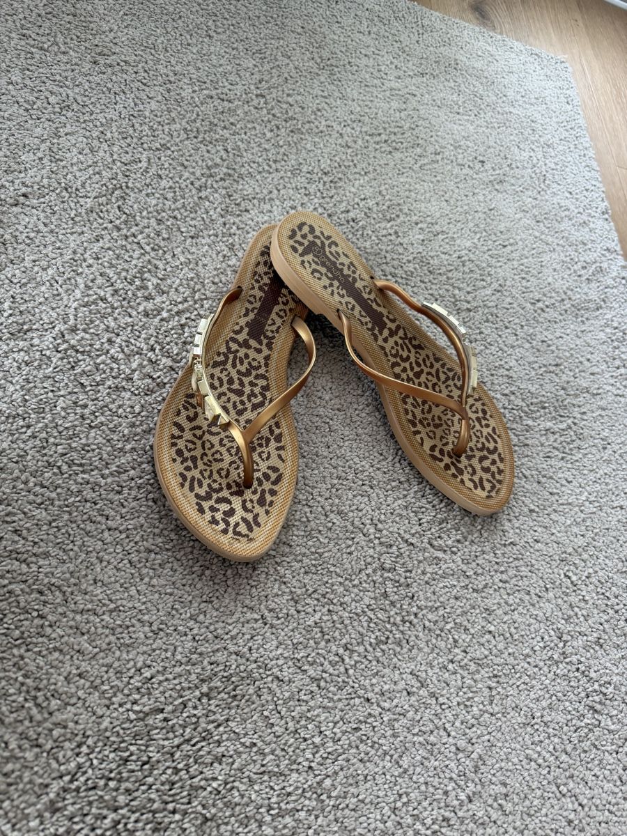 Scarpe da donna: Flip Flop Damen Grösse 39/40 – Usato da Müllheim Dorf venduto da ran_2dyr 1