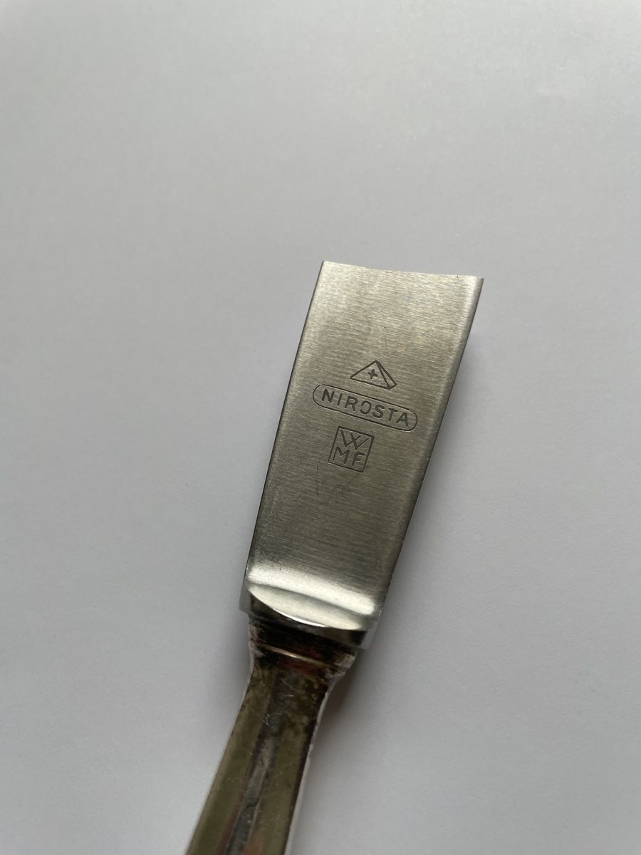 WMF Posate: Zwei defekte Messer WMF-Serie Fächer – Difettoso da Adligenswil venduto da Treegarden 1