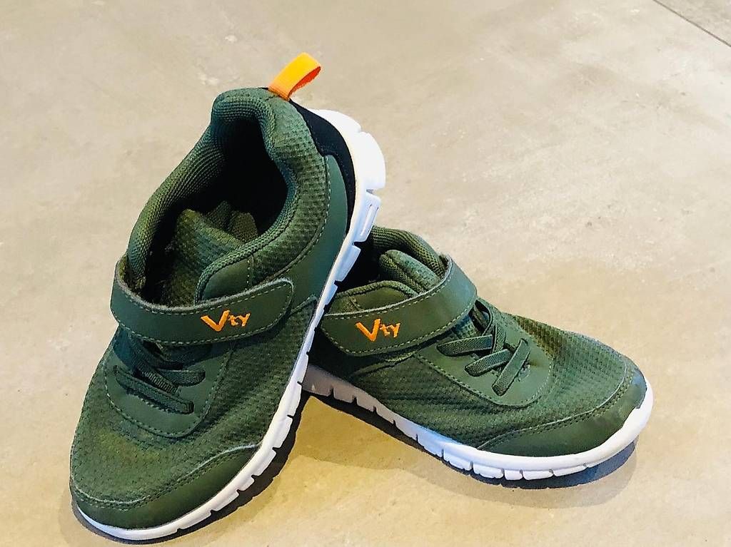 Scarpe da uomo: Baskets VTY - Unisexe (Taille 29) – Usato da Vernayaz venduto da kat_h7s2 1
