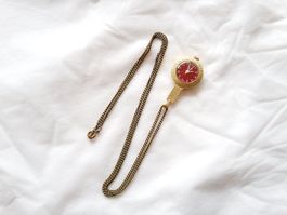 Petite montre pendentif mécanique avec chaine 