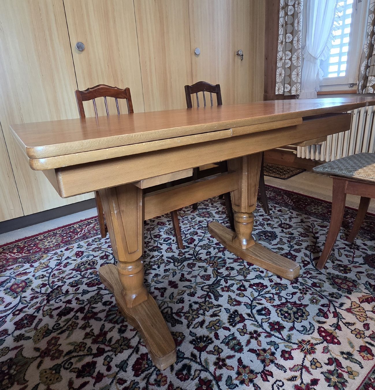 Set di tavolo e panche: Esstisch aus Holz – Usato da Muotathal venduto da sch_h6cz 2