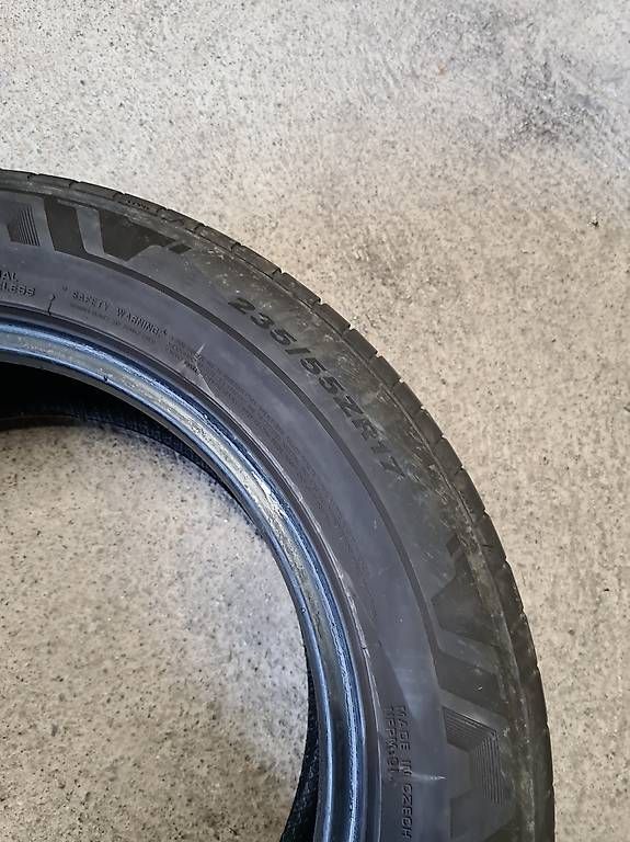 Pneus & Kompletträder: Sommerreifen 235/55R17 103W – Gebraucht aus Dinhard von daewuerfeli 1