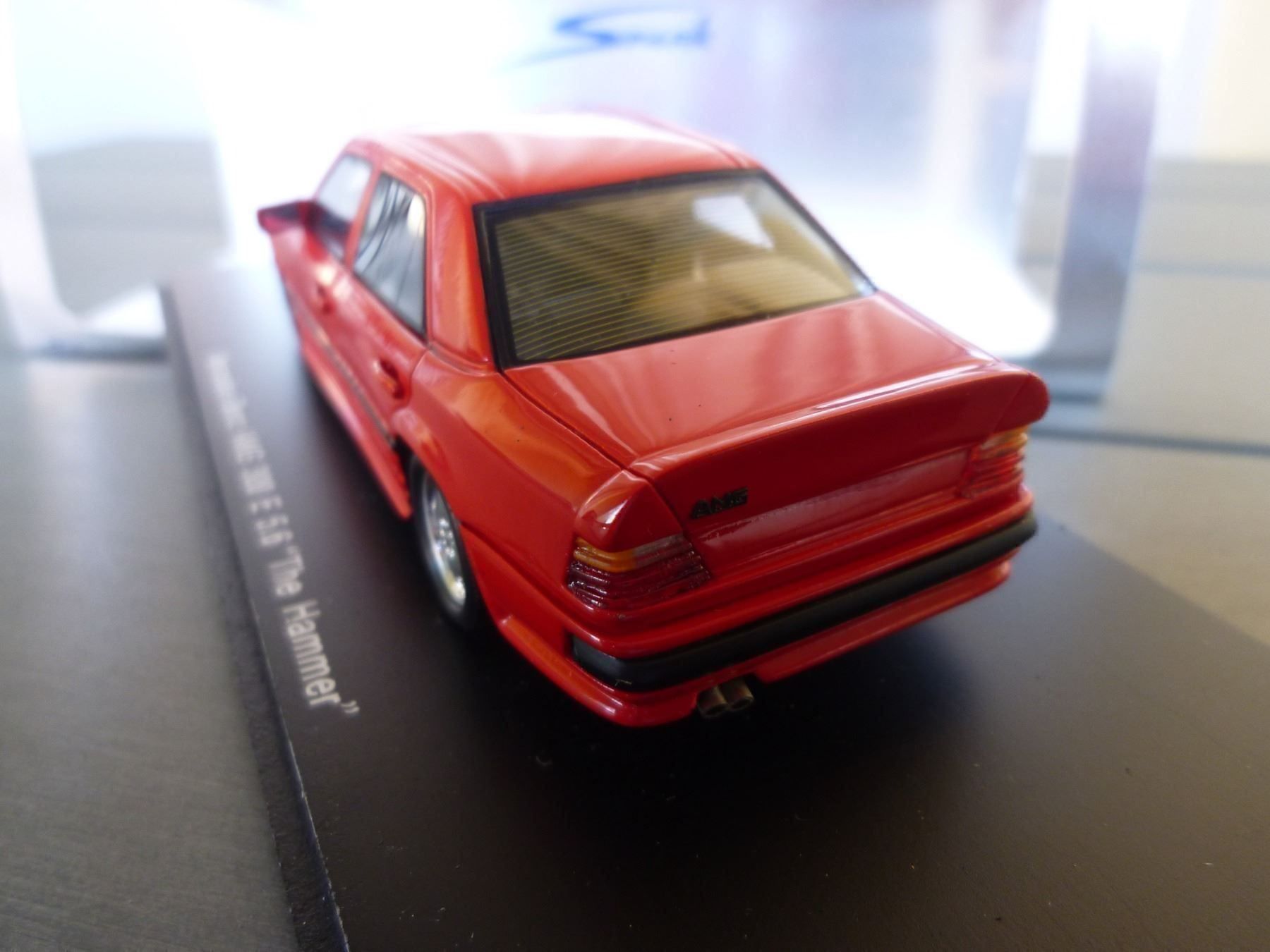 Mercedes-Benz Modellini d'auto: Mercedes AMG 300 E 5.6 "The Hammer" – Nuovo e nell'imballaggio originale da Flawil venduto da Imperiosud 6